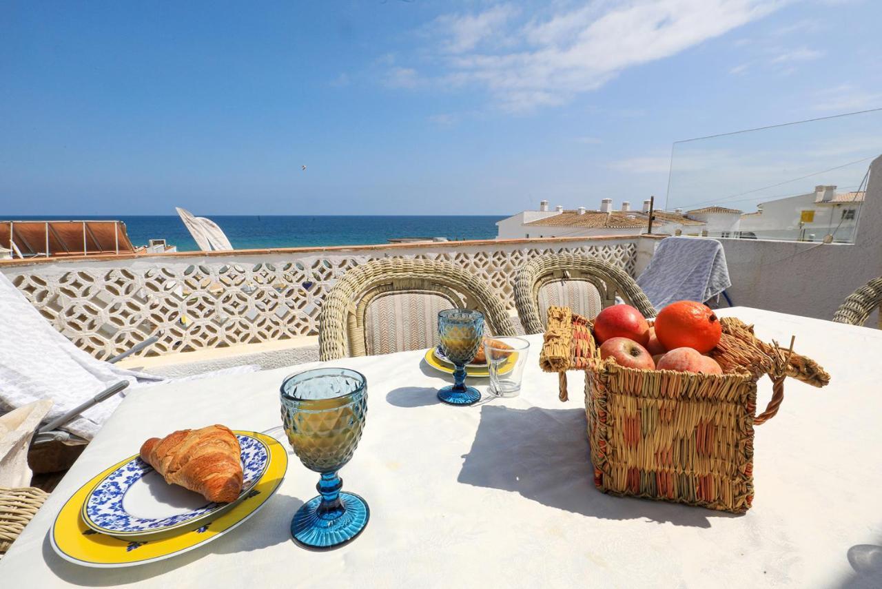 C22 - Beco Do Poco Beach Townhouse In Praia Da Luz Apartment Exterior photo